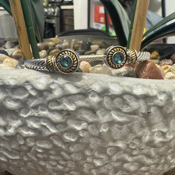 ZUMA BRACELET BY GAGETGIRL - Picture 1 of 2